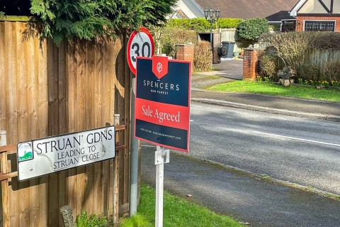 Click the photo for more details of Struan Gardens, Ashley Heath, Ringwood, BH24