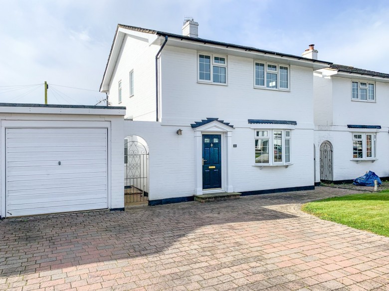 Click the photo for more details of Applewood Close, St Leonards-on-Sea, East Sussex