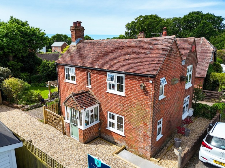 Click the photo for more details of Wainsford Road, Pennington, Lymington, SO41
