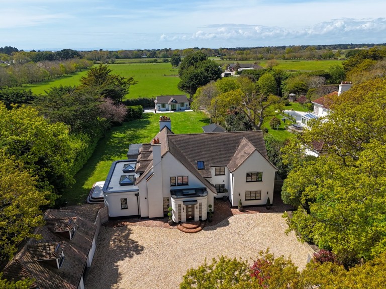 View Full Details for Barnes Lane, Milford on Sea, Lymington, SO41