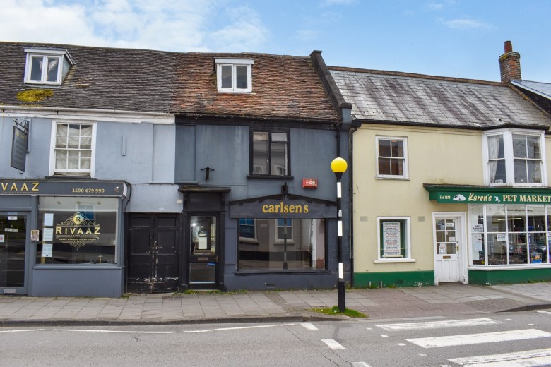 Click the photo for more details of St Thomas Street, Lymington, SO41