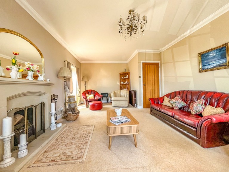 Images for Oakhurst Road, BATTLE