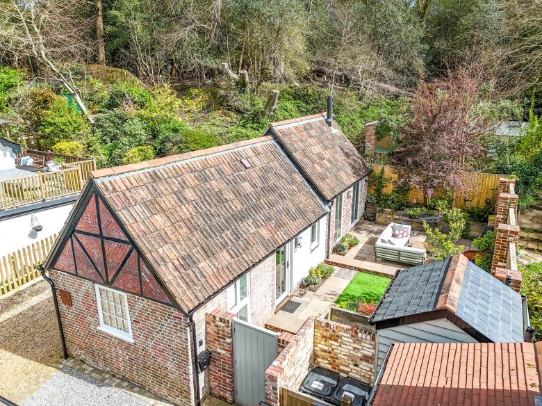 Click the photo for more details of The Cross, Burley, Ringwood, BH24