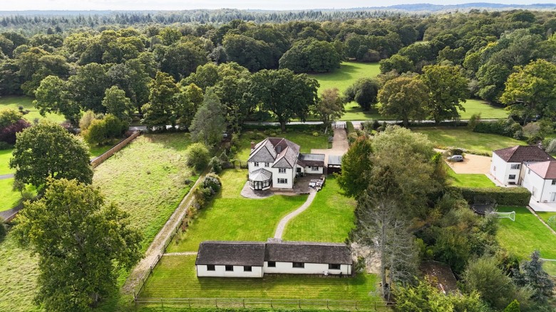 Click the photo for more details of Woodlands Road, Ashurst, Southampton, SO40