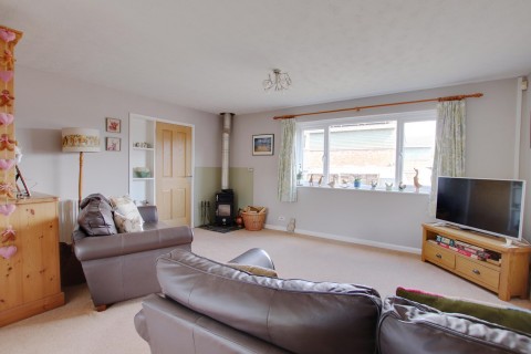 Click the photo for more details of Shepherds Close, Bartley, Southampton, SO40