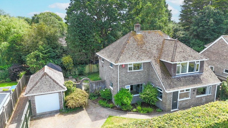 Click the photo for more details of Durrant Way, Sway, Lymington, SO41
