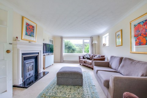 Click the photo for more details of Durrant Way, Sway, Lymington, SO41