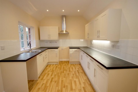 Click the photo for more details of Blenheim Road, Shirburn, Watlington
