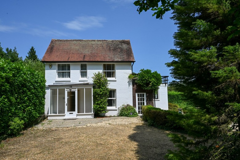 Click the photo for more details of Linford, Ringwood, BH24