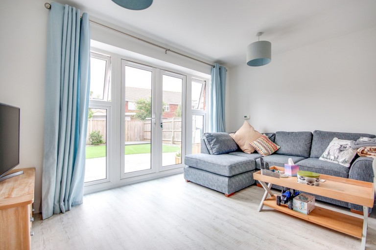 Images for Knight Gardens, Lymington, SO41