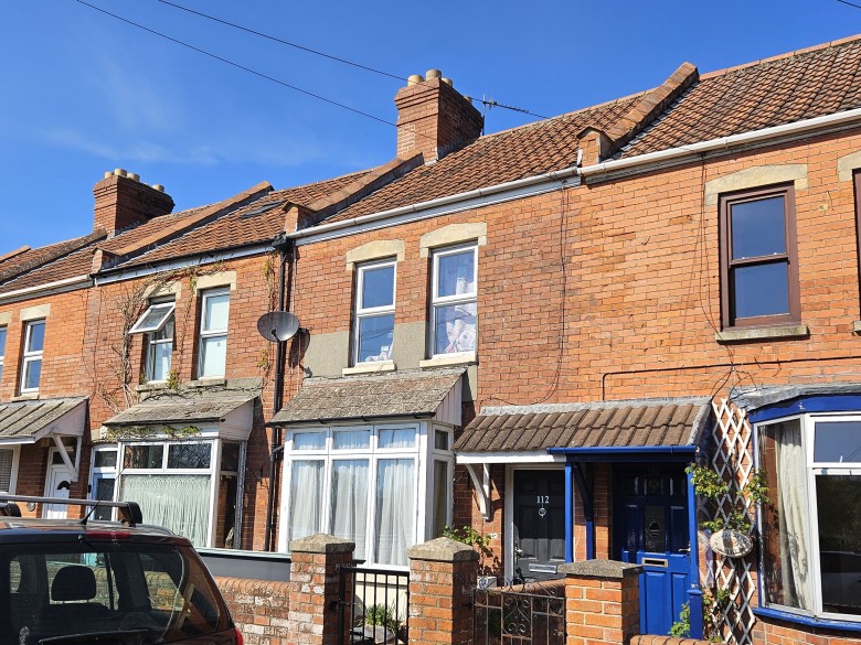Click the photo for more details of Benedict Street, Glastonbury, Somerset