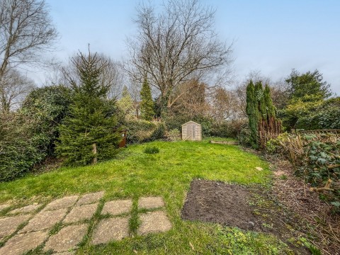 Click the photo for more details of Lower Lake, Battle, East Sussex