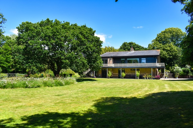Click the photo for more details of Brook Hill, Norley Wood, Lymington, SO41