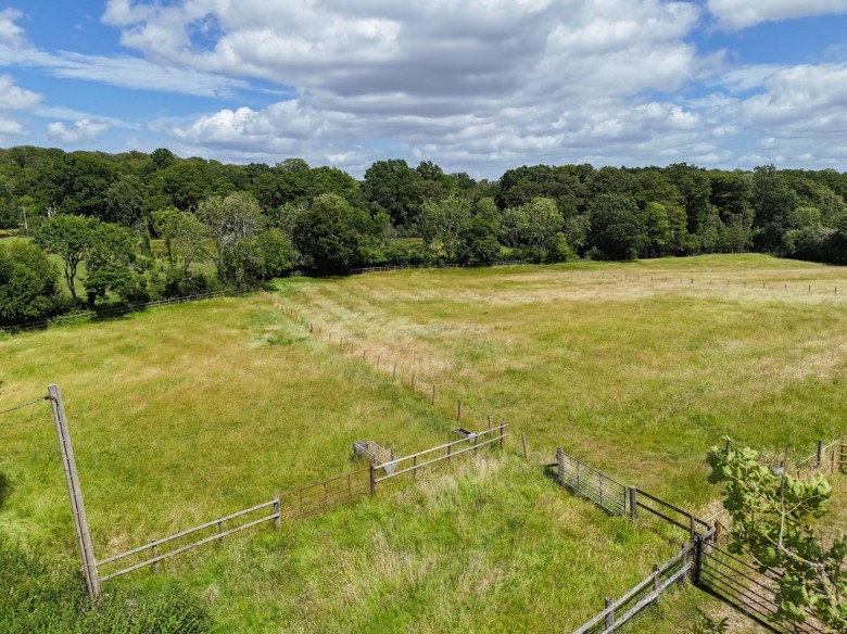 Click the photo for more details of London Minstead, Minstead, Lyndhurst, SO43