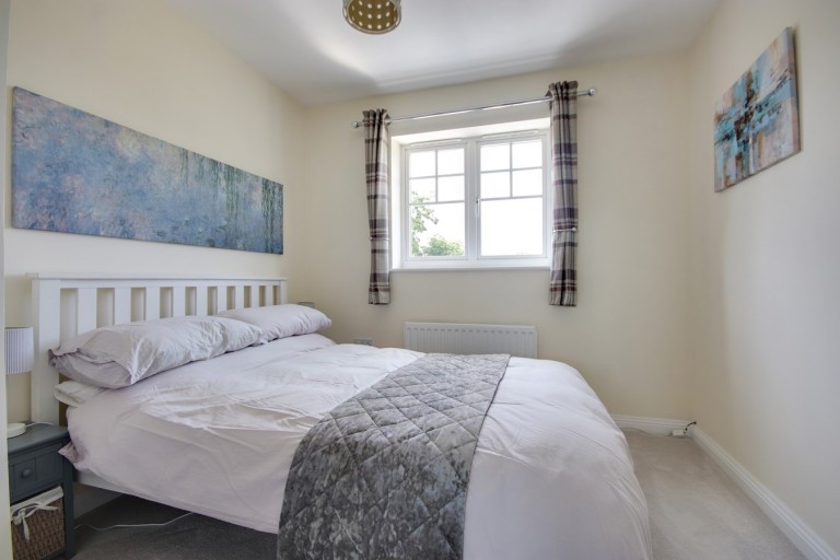 Images for Paddock Gardens, Lymington, SO41