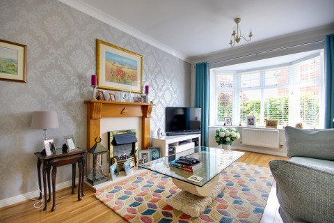 Click the photo for more details of Paddock Gardens, Lymington, SO41