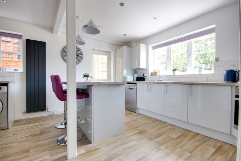 Images for Paddock Gardens, Lymington, SO41