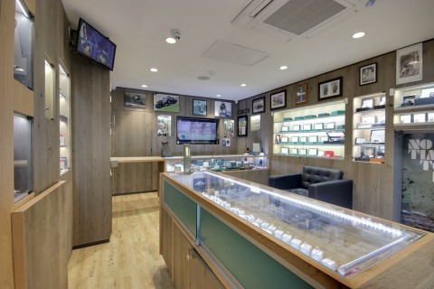 Click the photo for more details of High Street, Lymington, SO41