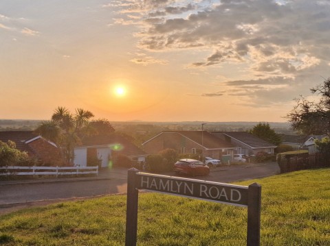 Click the photo for more details of Hamlyn Road, Glastonbury, Somerset
