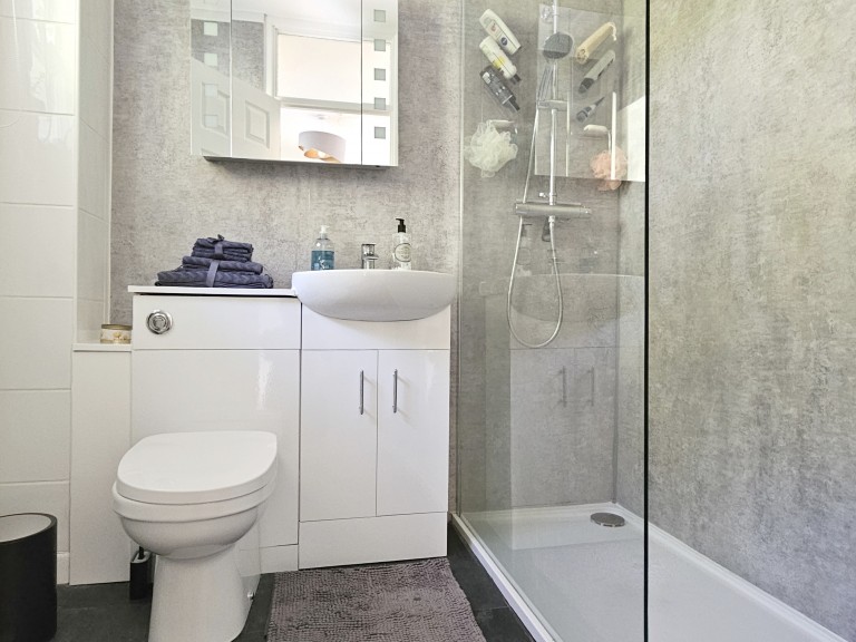 Images for Hamlyn Road, Glastonbury, Somerset