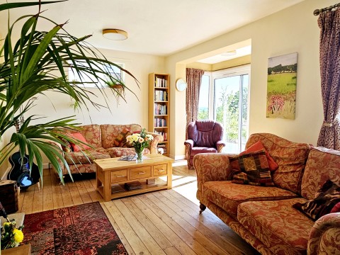 Click the photo for more details of Hamlyn Road, Glastonbury, Somerset