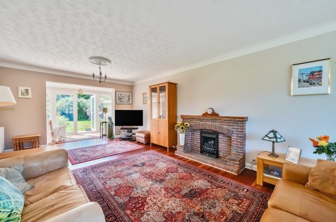 Click the photo for more details of Whitemoor Road, Brockenhurst, SO42