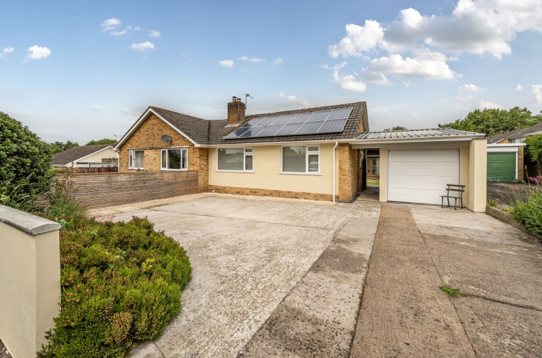 Click the photo for more details of Ferryman Road, Glastonbury, Somerset