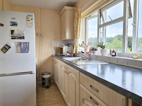 Click the photo for more details of Leg of Mutton Road, Glastonbury, Somerset