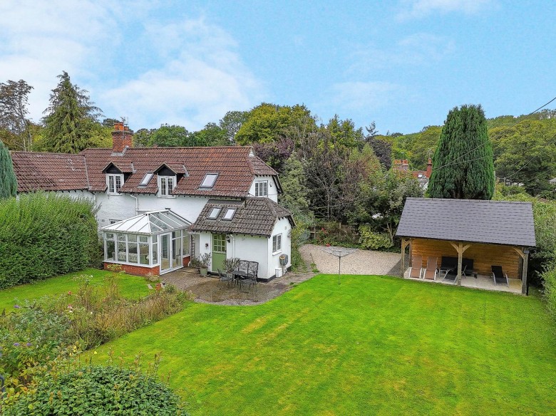 Click the photo for more details of Pound Lane, Burley, Burley, BH24