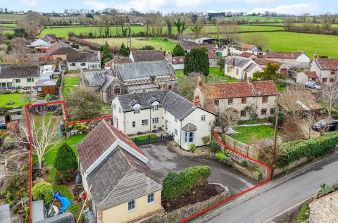 Click the photo for more details of Broadway, Chilton Polden, Somerset