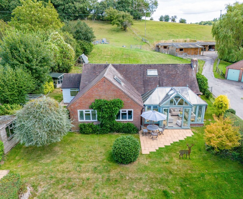 Click the photo for more details of Stuckton, Fordingbridge, SP6