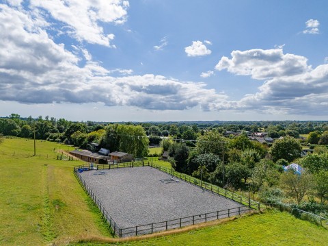 Click the photo for more details of Stuckton, Fordingbridge, SP6