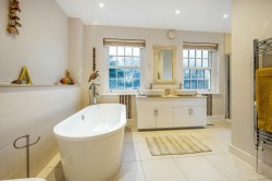 Images for College Street, Petersfield, GU31