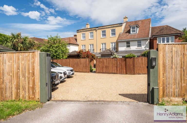 Images for College Street, Petersfield, GU31