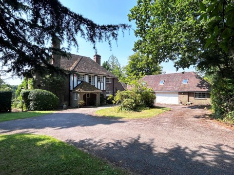 Click the photo for more details of Shirley Holms, Lymington, SO41