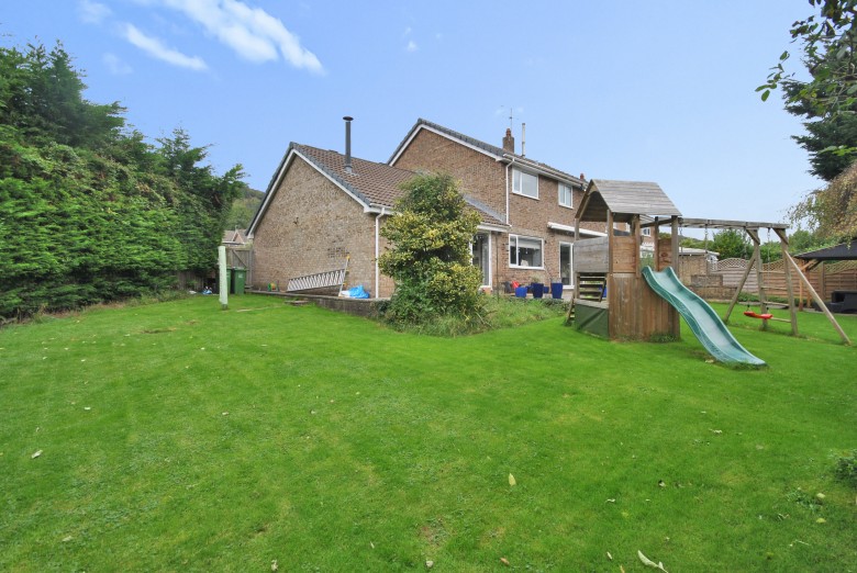 Click the photo for more details of Hippisley Drive, Axbridge, Somerset