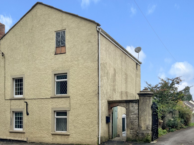 Click the photo for more details of Waterloo Road, Shepton Mallet, Somerset