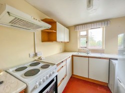 Images for Upper Lake, Battle, East Sussex