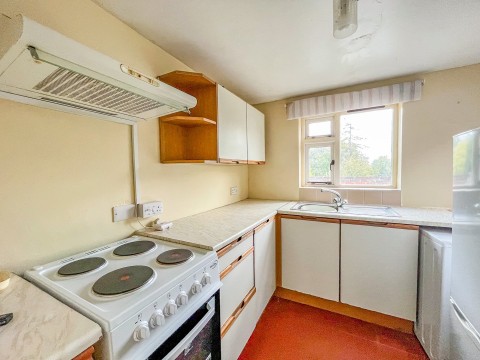 Click the photo for more details of Upper Lake, Battle, East Sussex