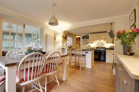 Click the photo for more details of Bank, Lyndhurst, SO43