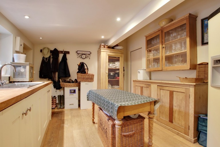 Images for Bank, Lyndhurst, SO43