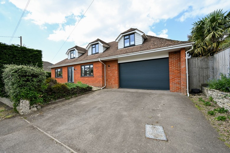 Click the photo for more details of Southampton Road, Ringwood, BH24