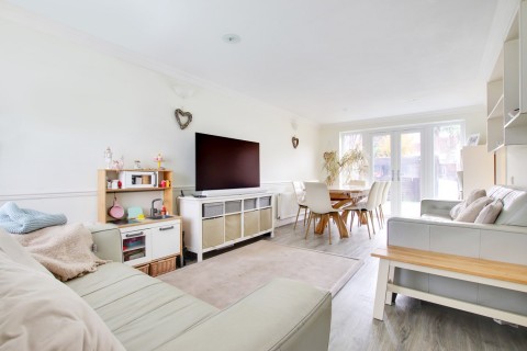 Click the photo for more details of Pamplyn Close, Lymington, SO41