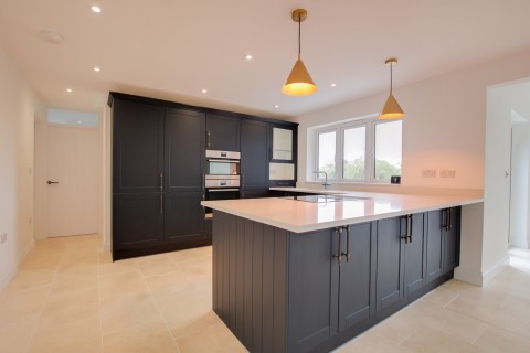 Click the photo for more details of High Street, Woodgreen, Fordingbridge, SP6