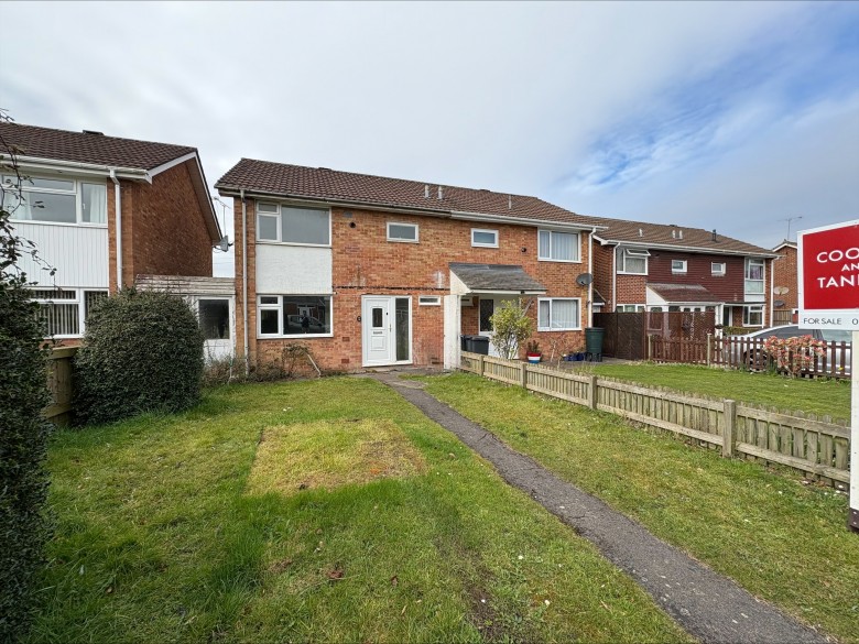 Click the photo for more details of Masefield Road, Warminster, Wiltshire