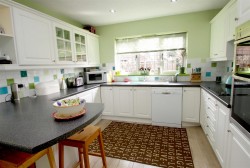 Images for Saw Close, Chalgrove