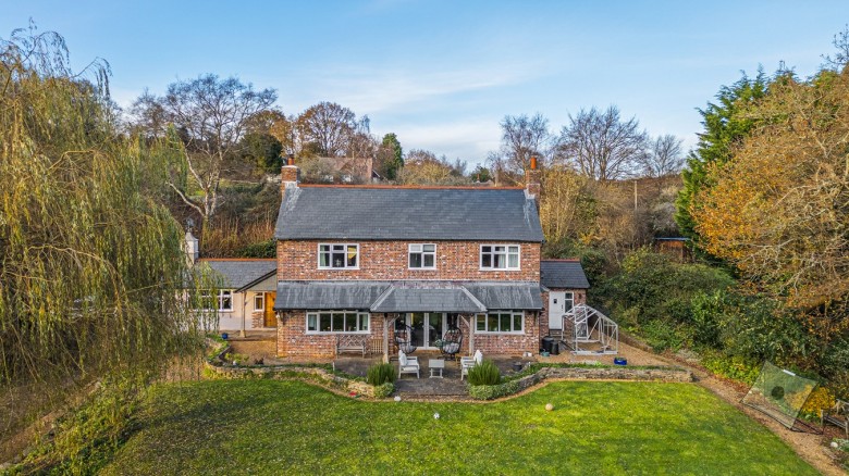 Click the photo for more details of Gorley Lynch, Fordingbridge, SP6
