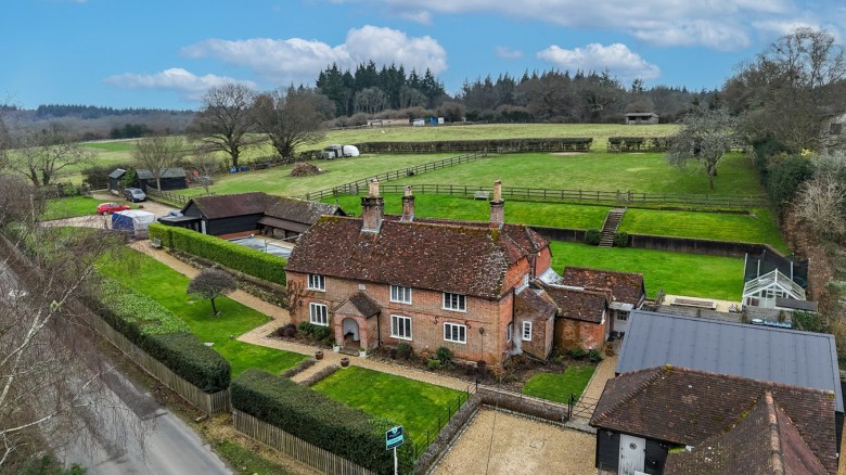 Click the photo for more details of Minstead, Lyndhurst, SO43