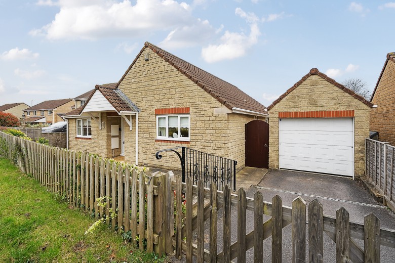 Click the photo for more details of Clothier Meadow, Castle Cary, Somerset