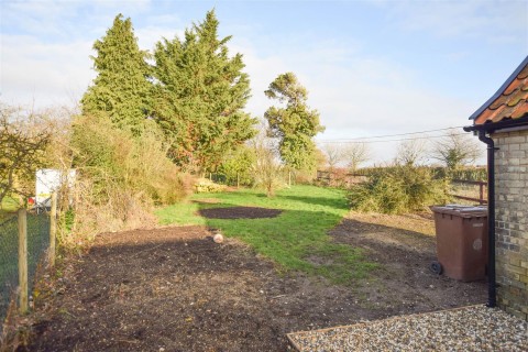 Click the photo for more details of Middle Green, Higham, Bury St. Edmunds